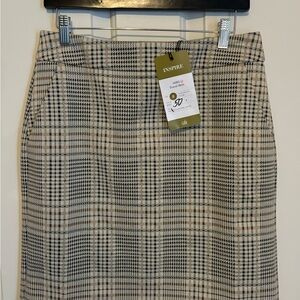 Cabi 4580 Travel Skirt